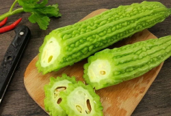 小黑吃瓜网,揭秘娱乐圈幕后故事，带你领略明星真实生活